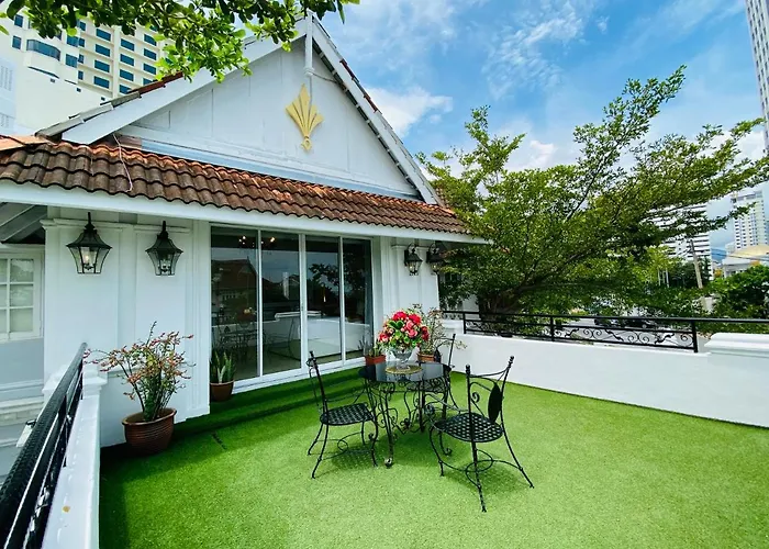 Apple Heritage Hotel